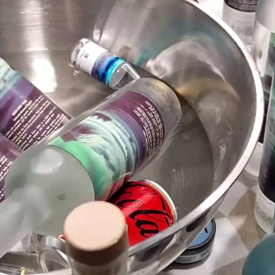 The range in an ice bucket